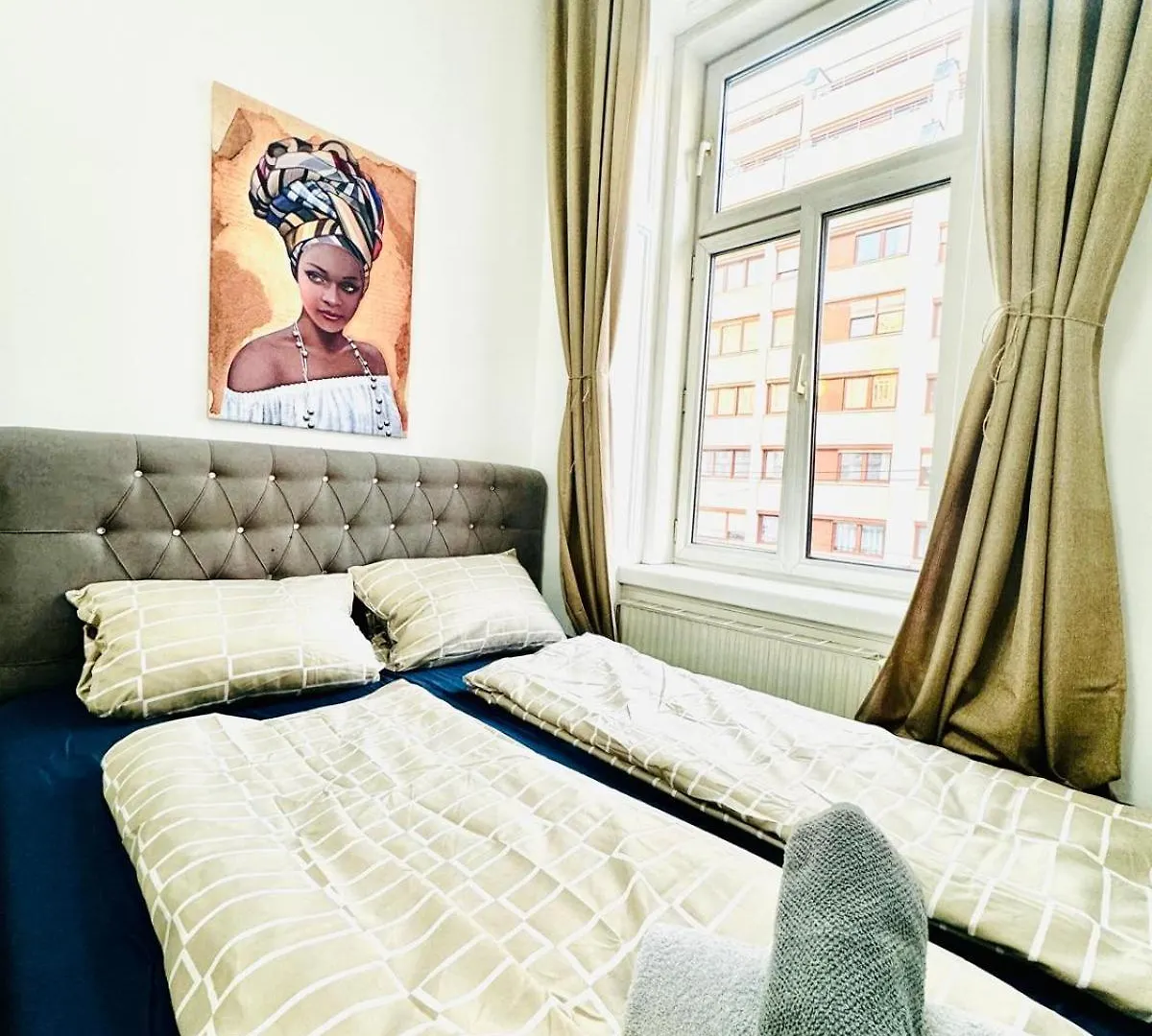 Apartment Cozy 9Br Shared Apartment, Only 12Min Walk To Augarten Vienna