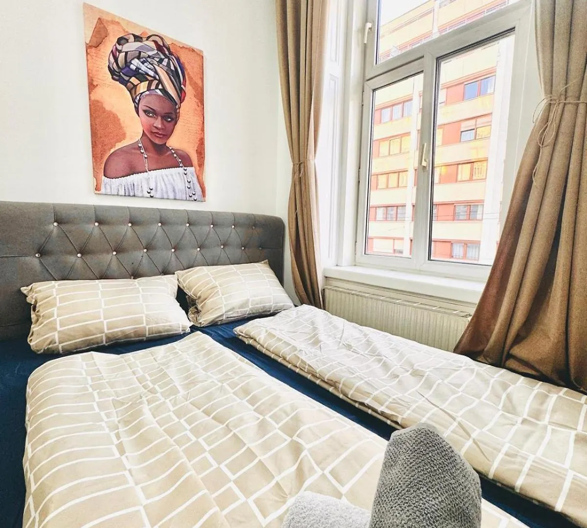 Cozy 9Br Shared Apartment, Only 12Min Walk To Augarten Vienna