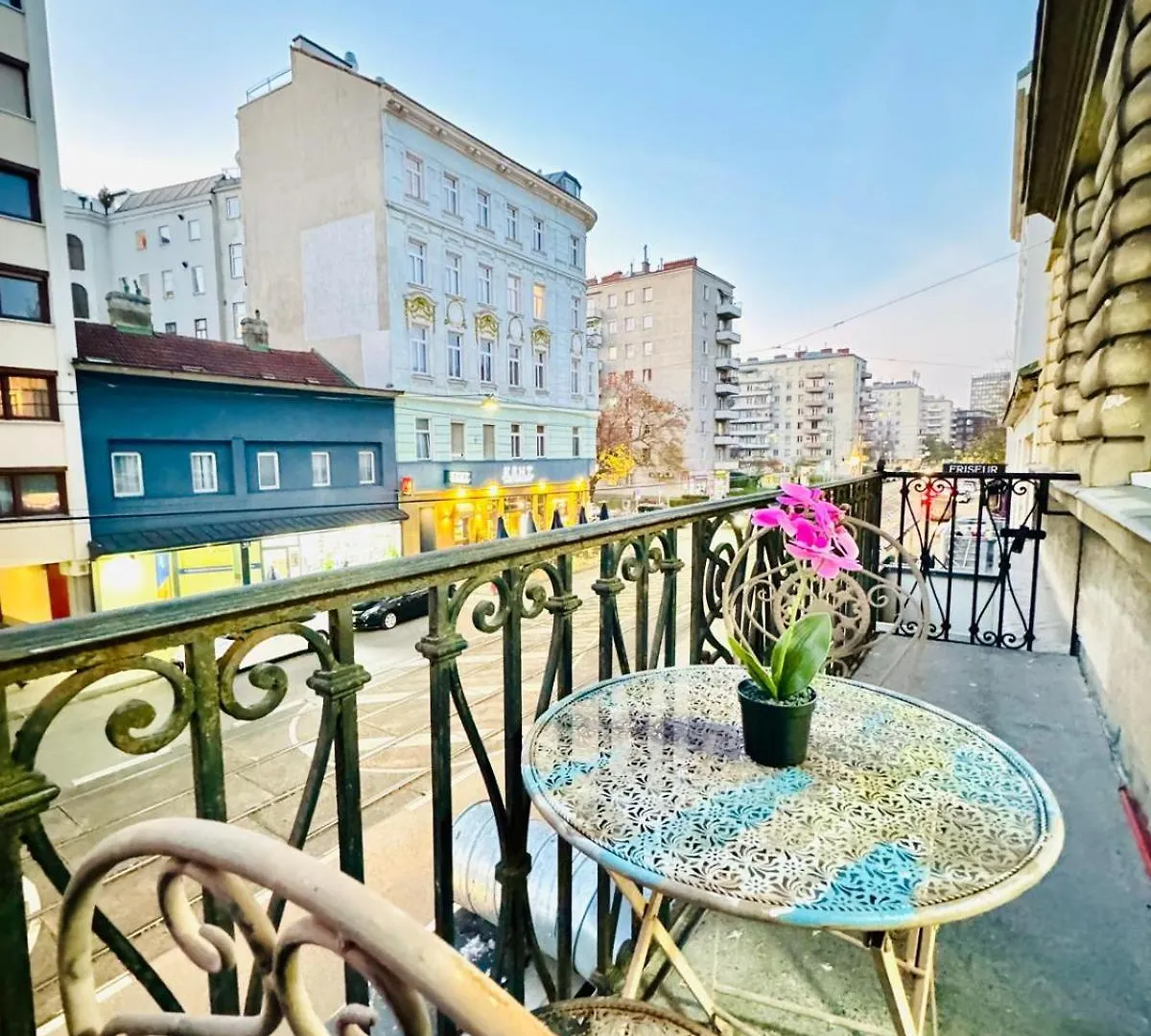 Cozy 9Br Shared Apartment, Only 12Min Walk To Augarten Vienna 0*,