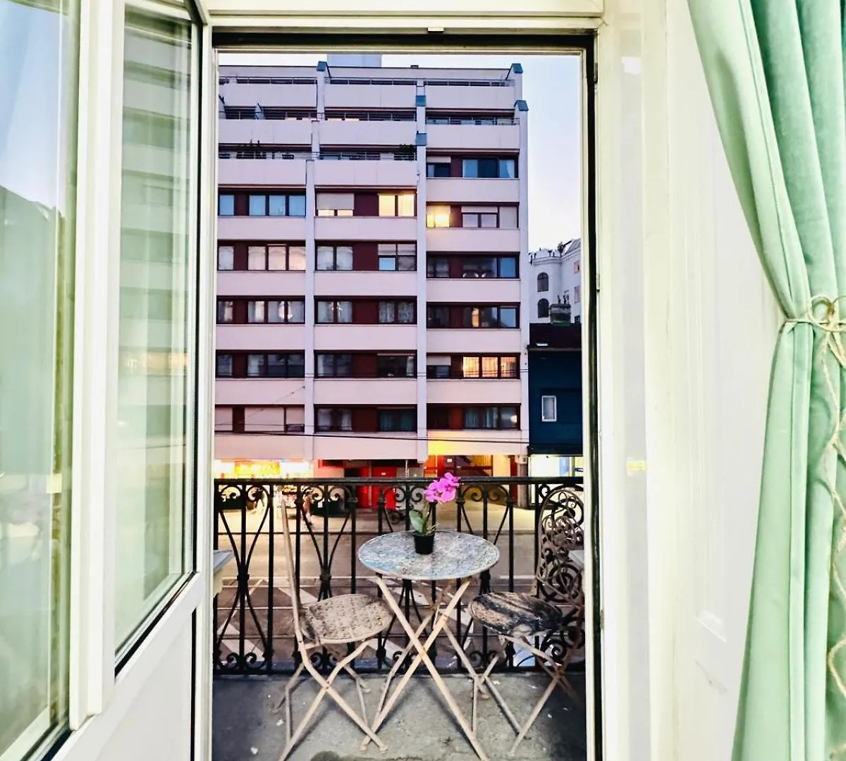Cozy 9Br Shared Apartment, Only 12Min Walk To Augarten Vienna