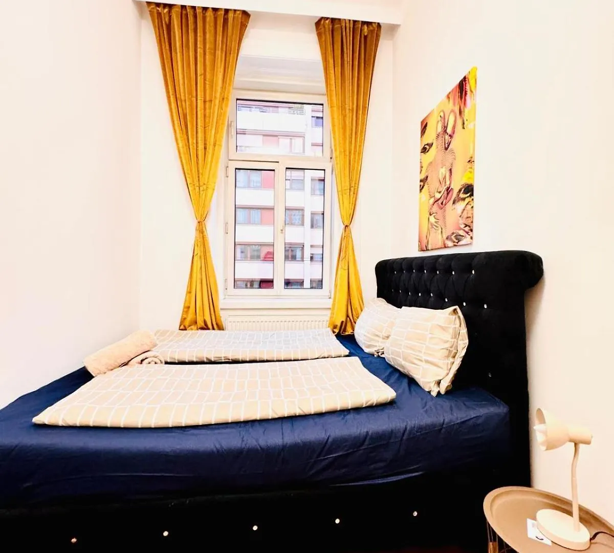 Apartment Cozy 9Br Shared Apartment, Only 12Min Walk To Augarten Vienna
