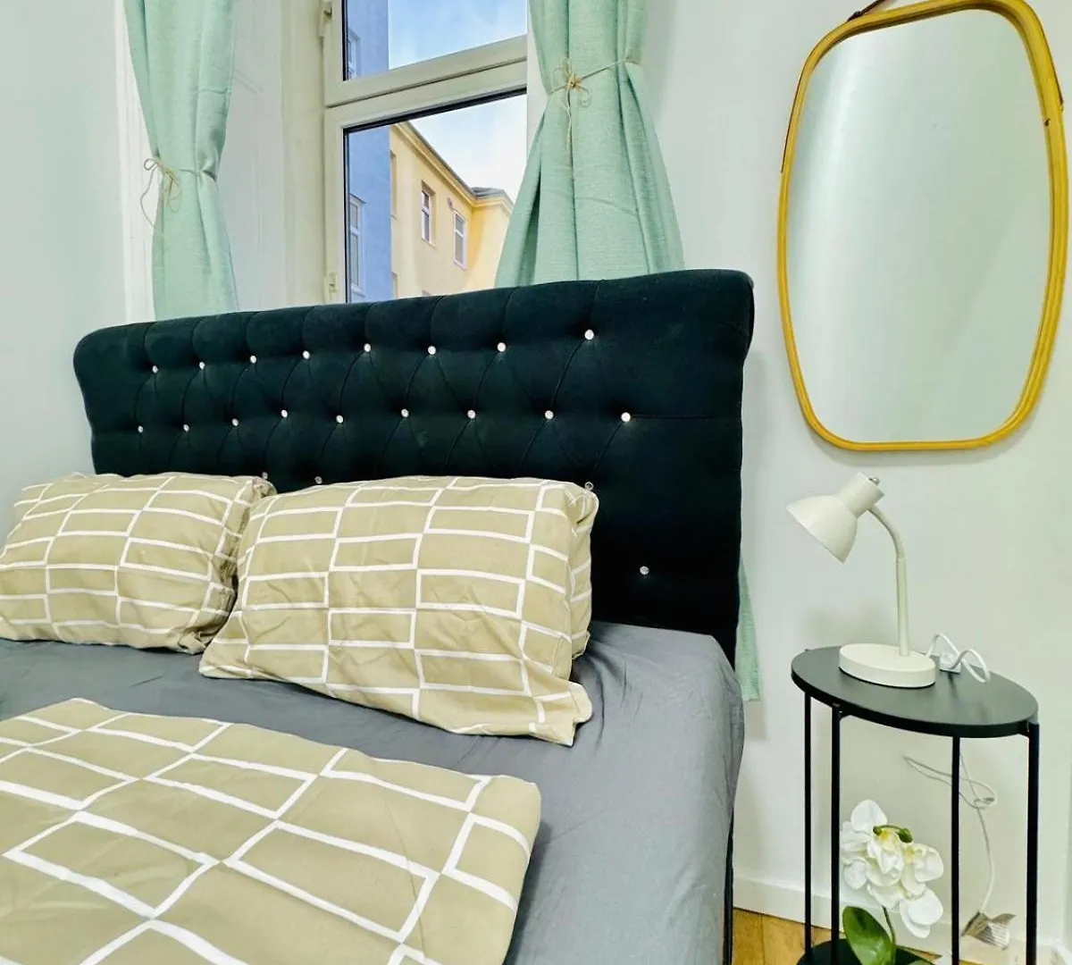 Apartment Cozy 9Br Shared Apartment, Only 12Min Walk To Augarten Vienna