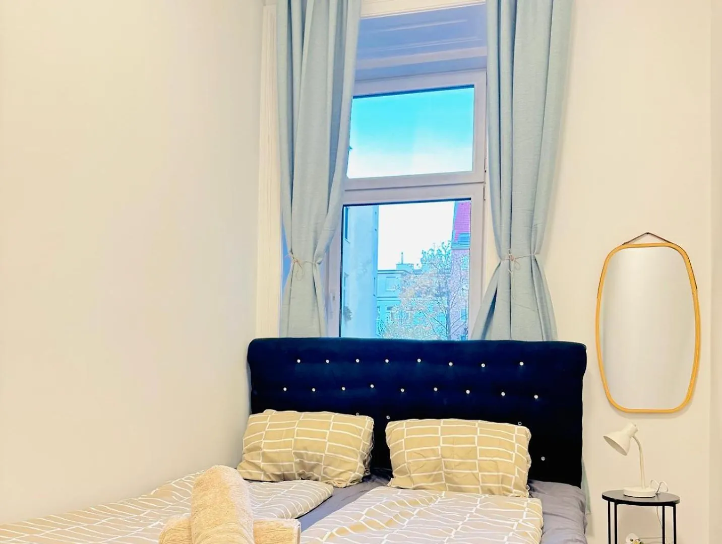 Cozy 9Br Shared Apartment, Only 12Min Walk To Augarten Vienna Austria
