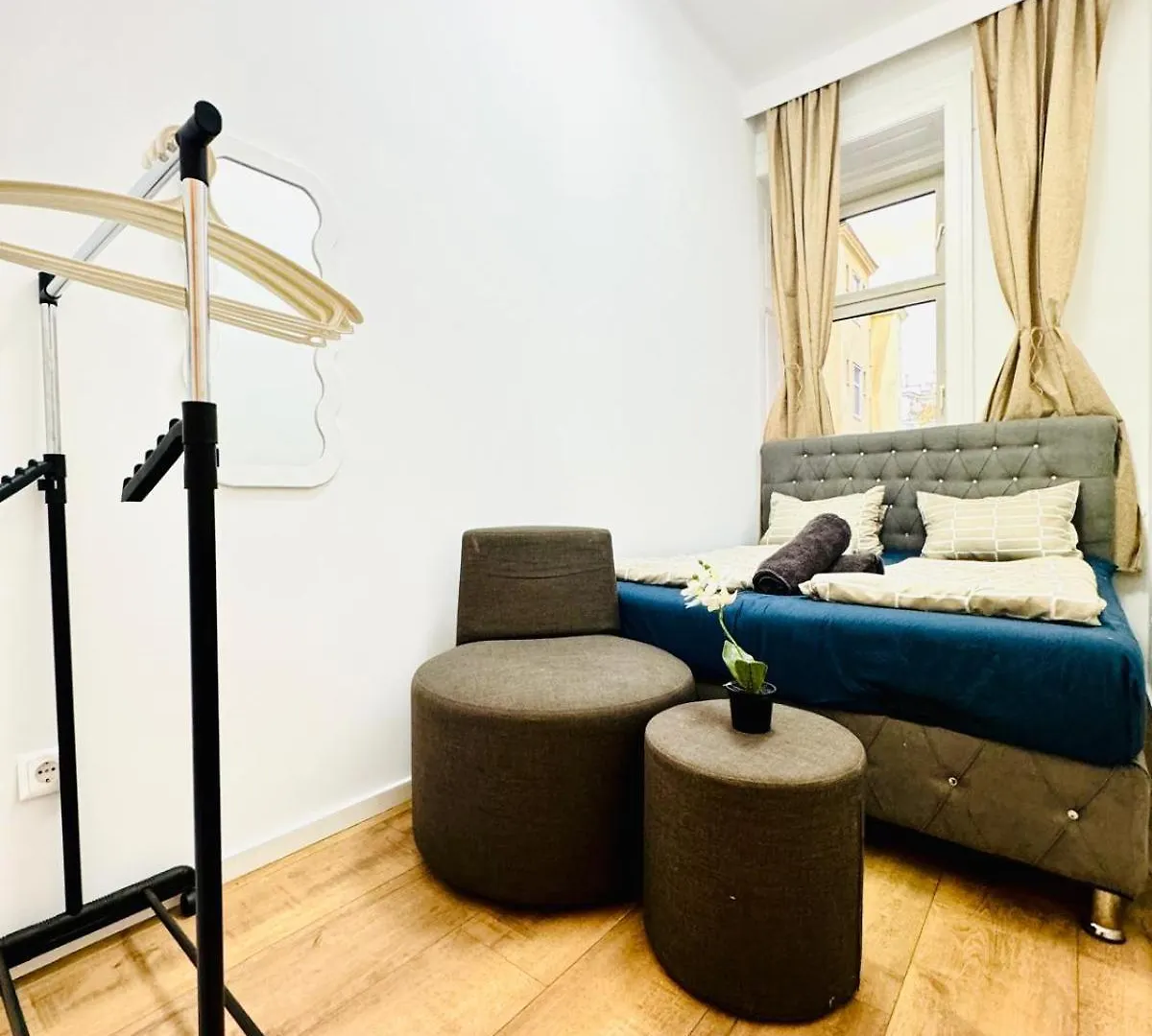 Apartment Cozy 9Br Shared Apartment, Only 12Min Walk To Augarten Vienna Austria