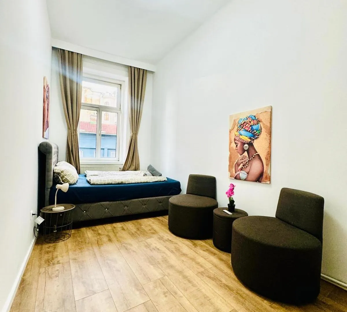 Cozy 9Br Shared Apartment, Only 12Min Walk To Augarten Wien Apartment