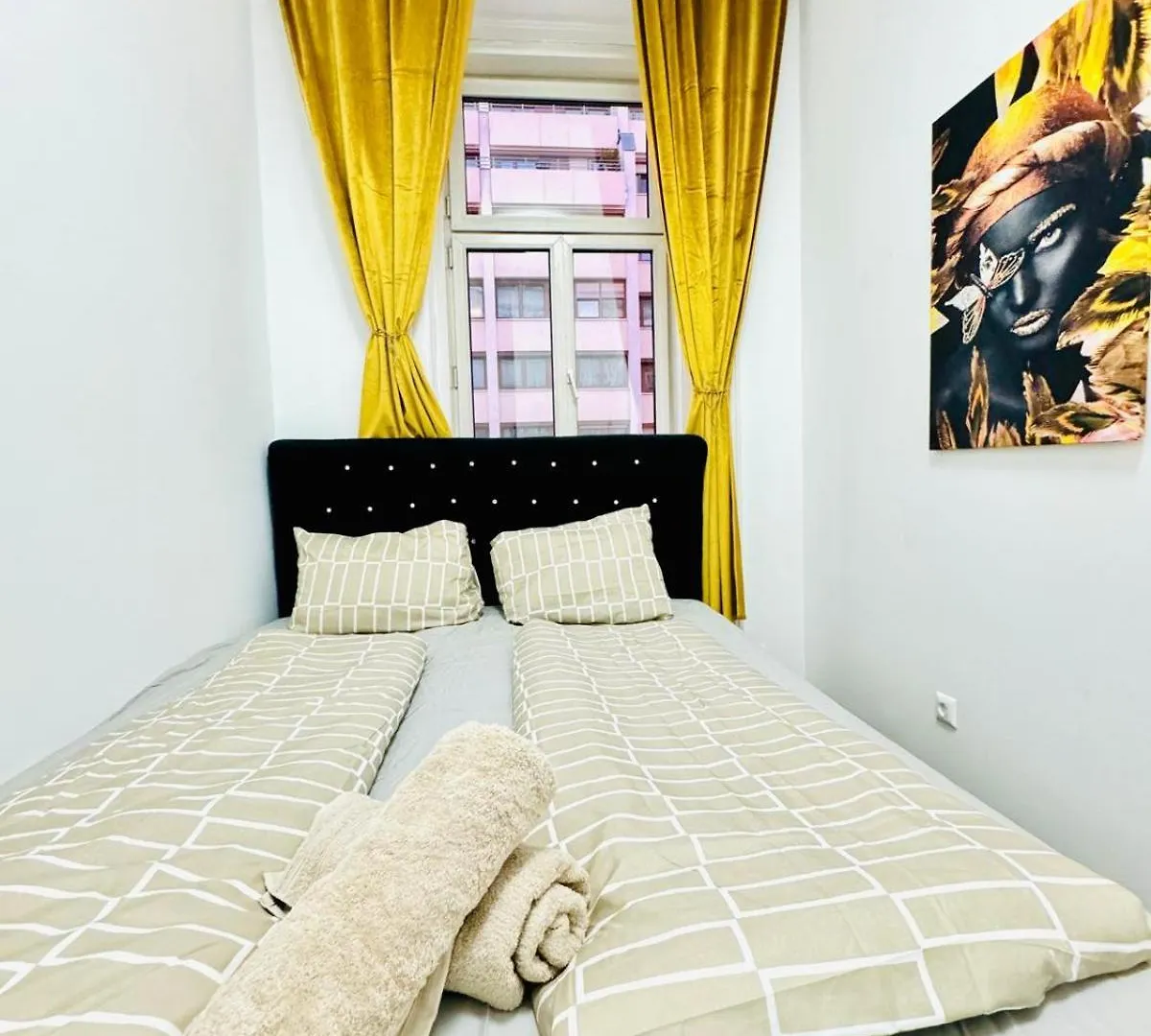 Cozy 9Br Shared Apartment, Only 12Min Walk To Augarten Vienna Apartment