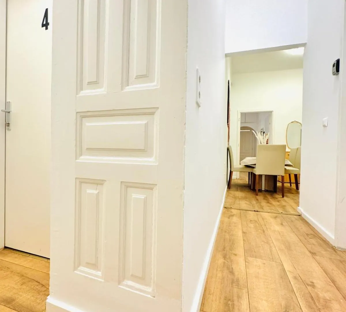 Cozy 9Br Shared Apartment, Only 12Min Walk To Augarten Wien Apartment