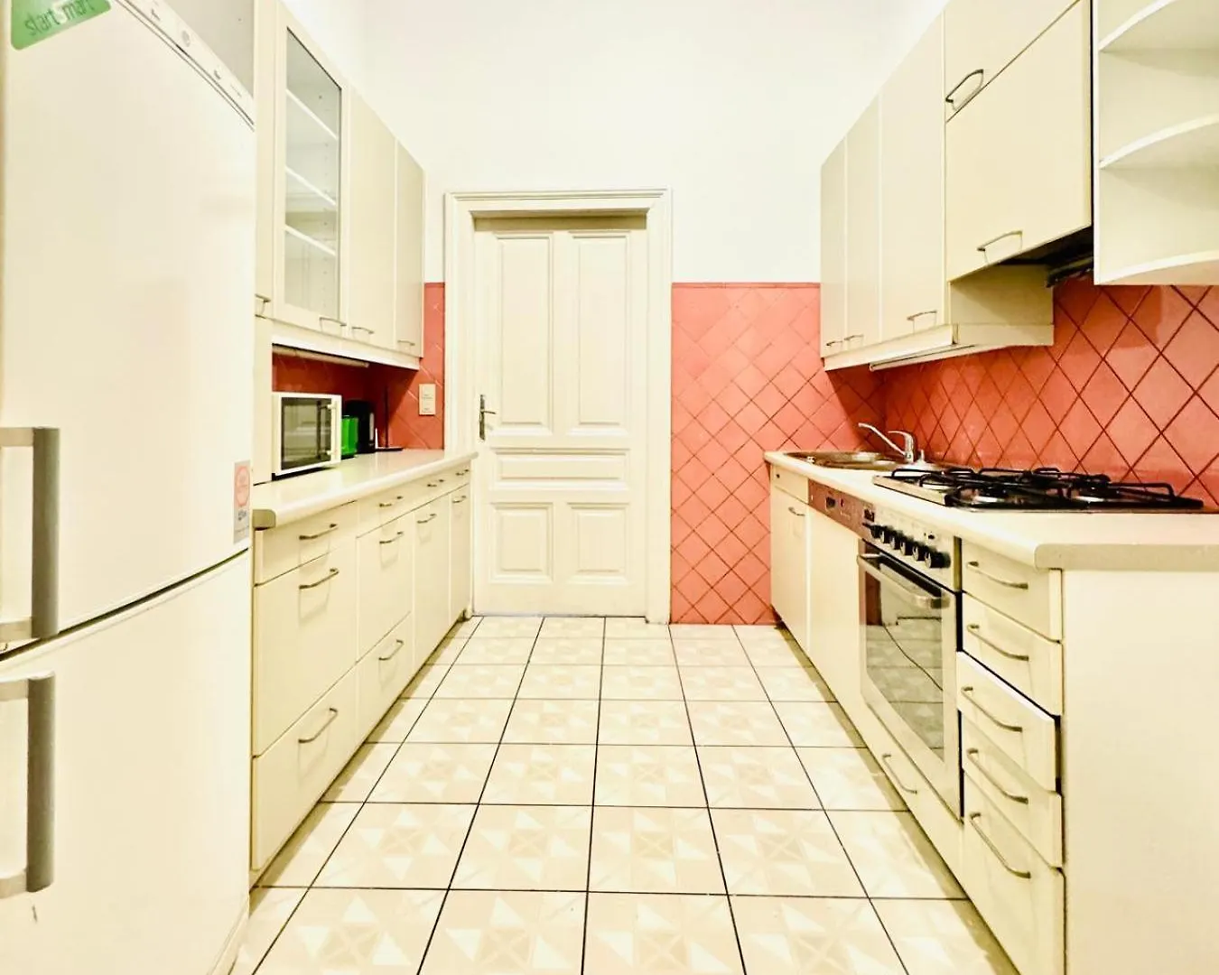 Cozy 9Br Shared Apartment, Only 12Min Walk To Augarten Bécs 0*,  Ausztria